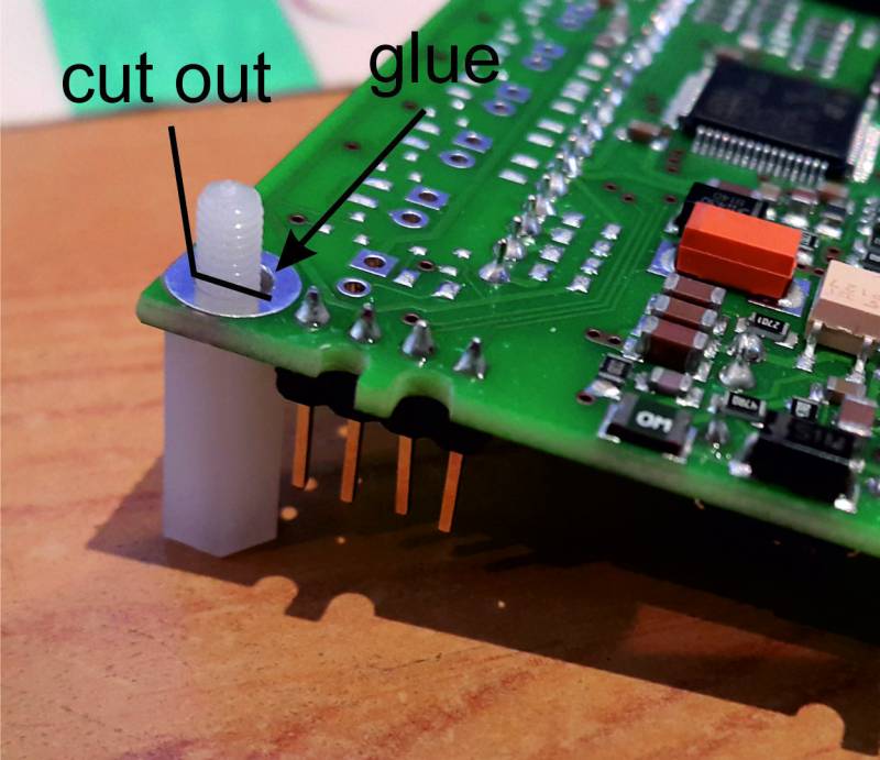 plastic_glued.jpg plastic_glued.jpg